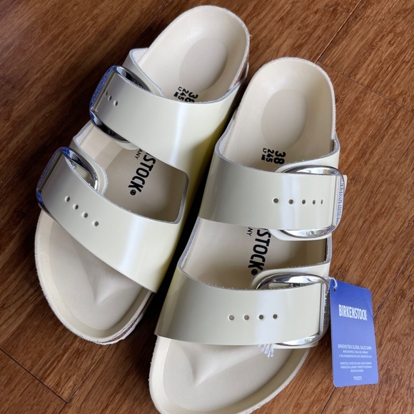 Women's 'Arizona Big Buckle' Birkenstock, White/Cream/Cork, Size 7 (NWT) - Picture 5 of 11
